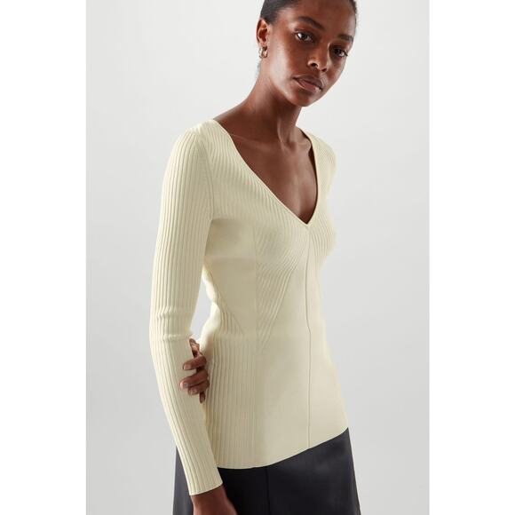 COS V Neck Knitted Top Womens Small Cream Long Sleeve Slim Stretch Sweater - Picture 1 of 15